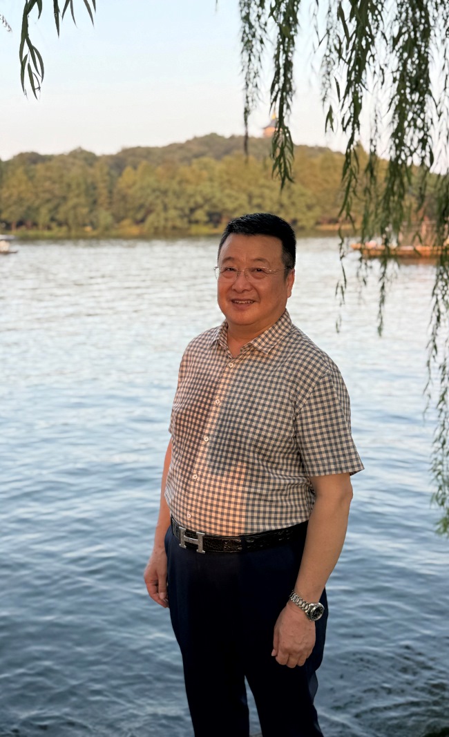 ��Ȼ����